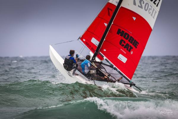 Luc Richard & Thomas Harris Wave Jumping